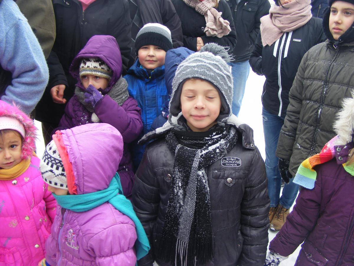 Asteptand pe Mos Craciun 4